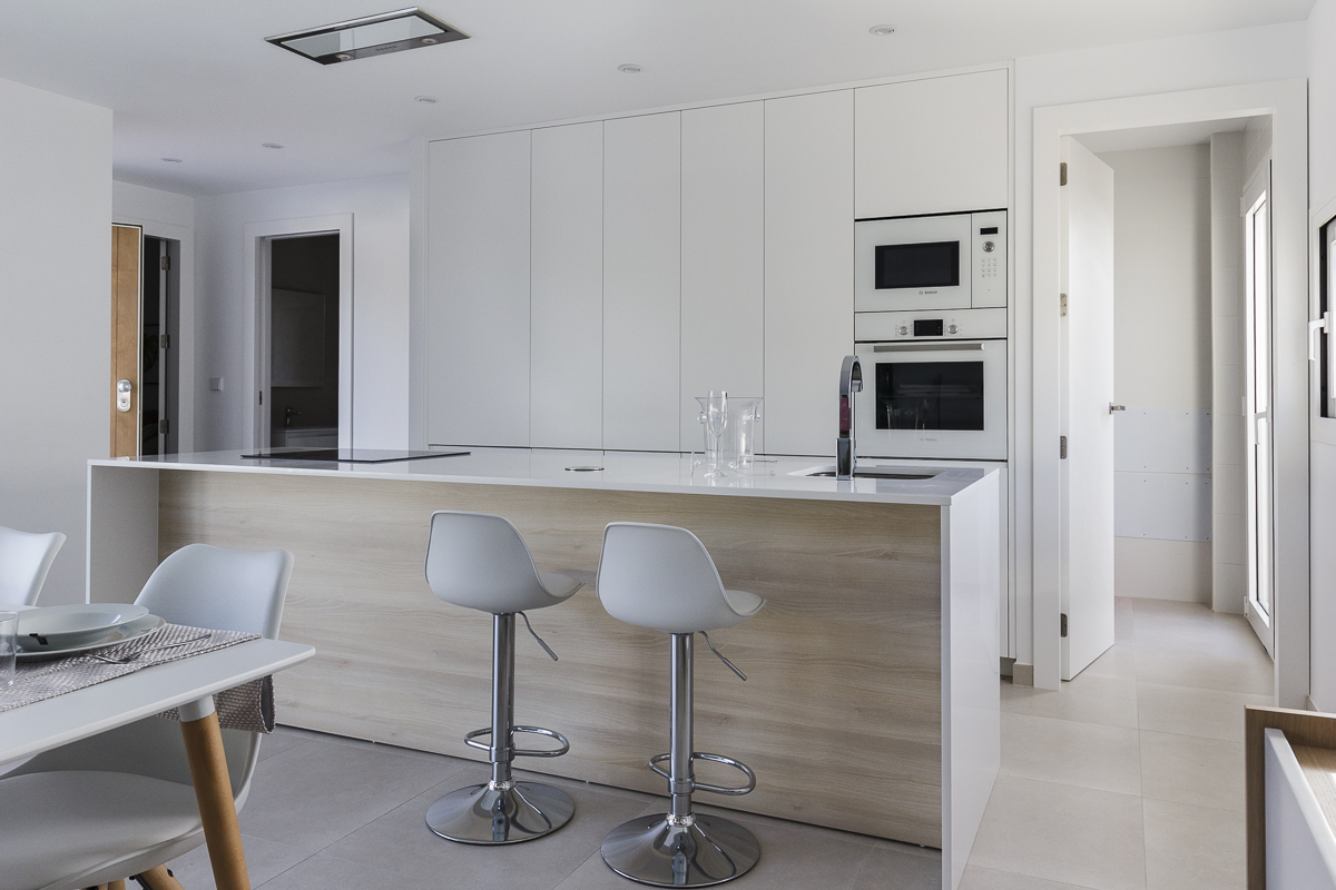 DP-100-11893272-01-3