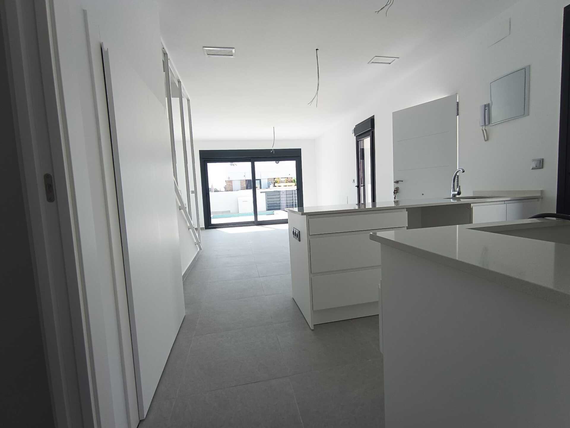 DP-100-17401005-01-9