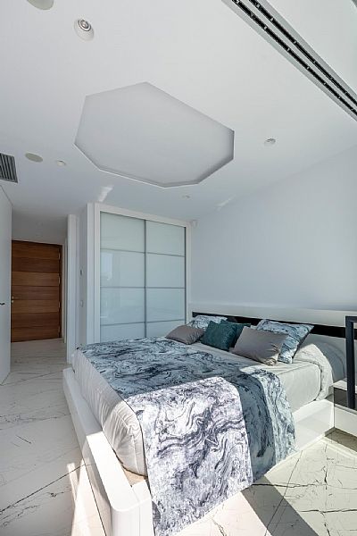 DP-100-18519394-01-15