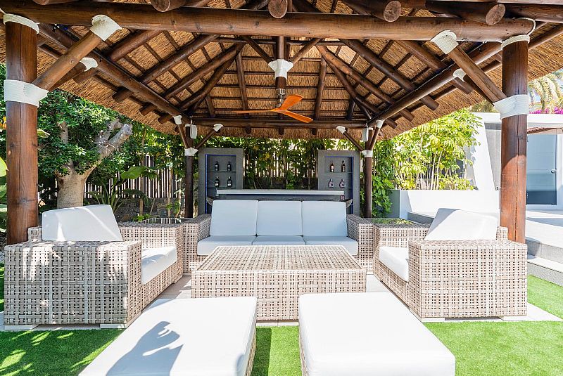 DP-100-18519394-01-8