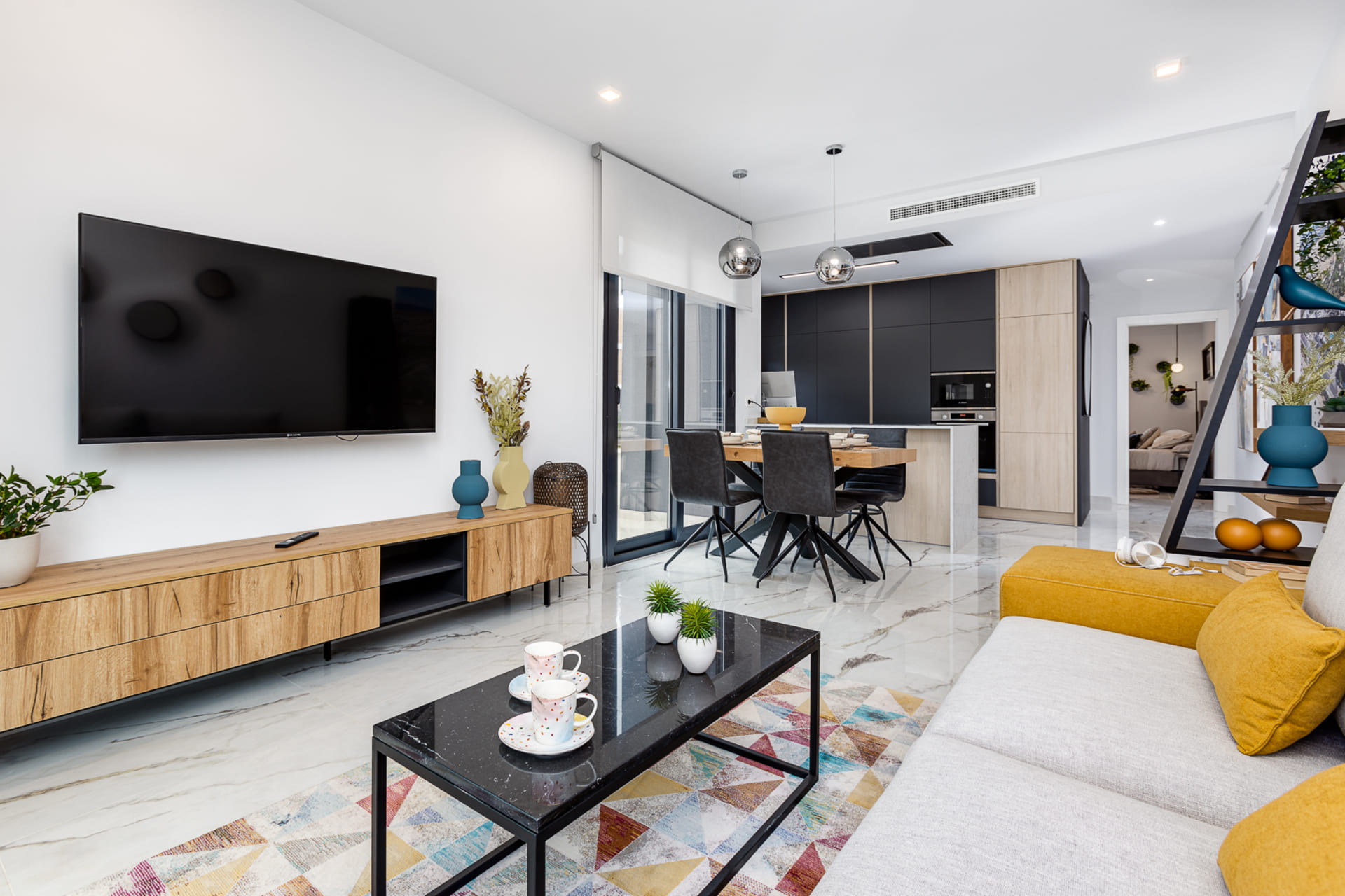 DP-100-18590593-01-5