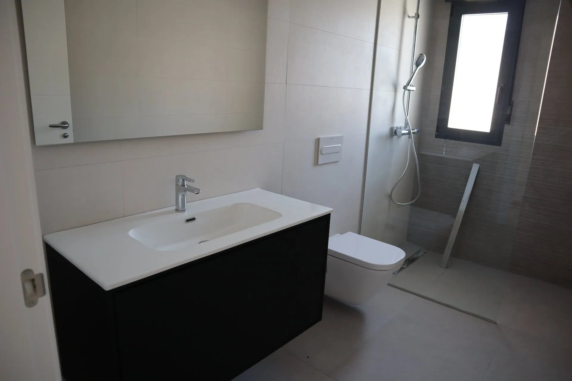 DP-100-21333253-01-16