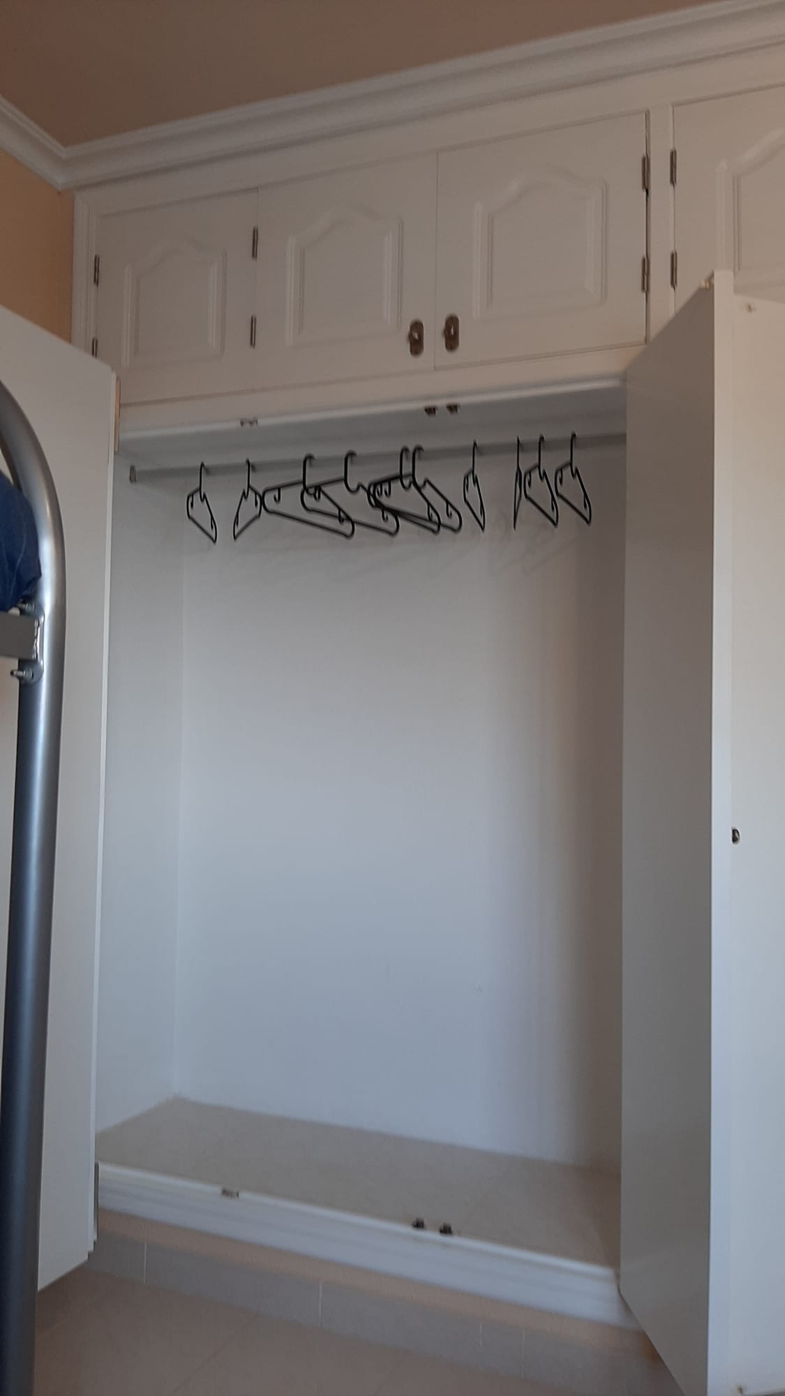 DP-100-21661436-01-19