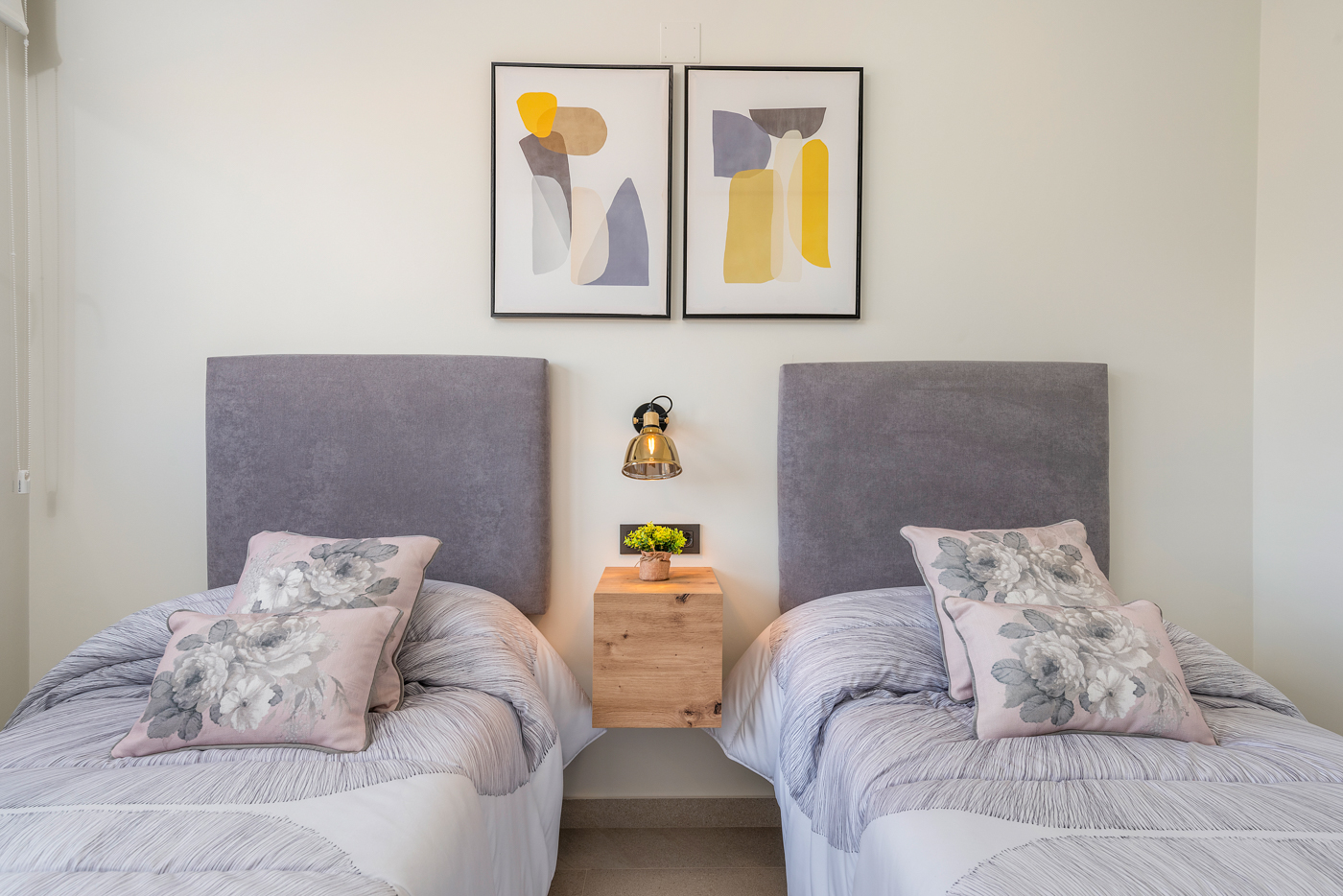 DP-100-23814669-01-17