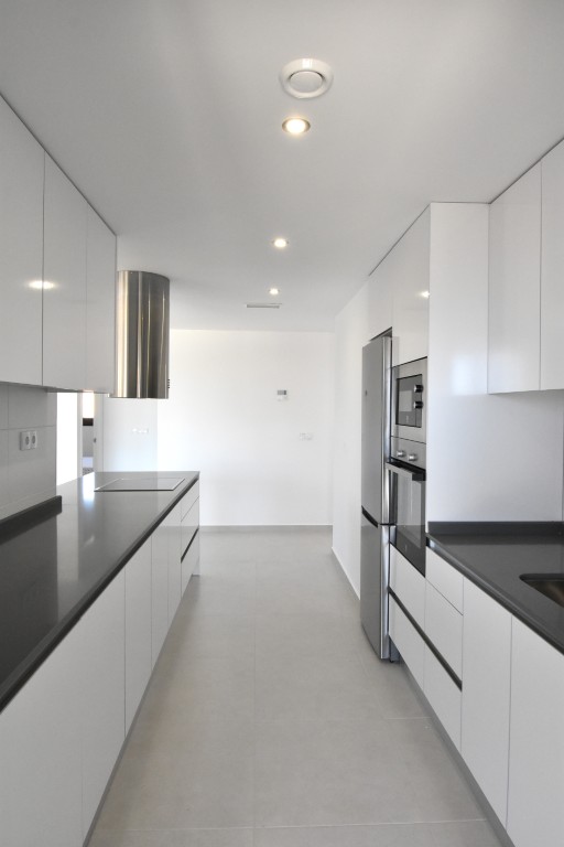 DP-100-24548026-01-21