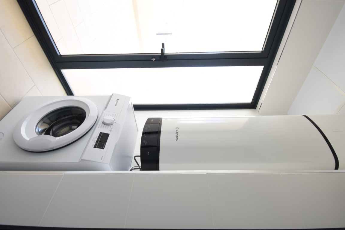 DP-100-24548026-01-22