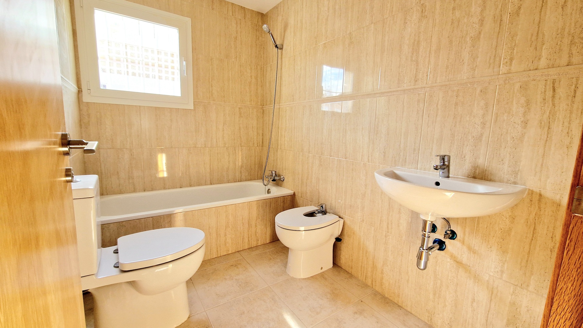 DP-100-25113873-01-17