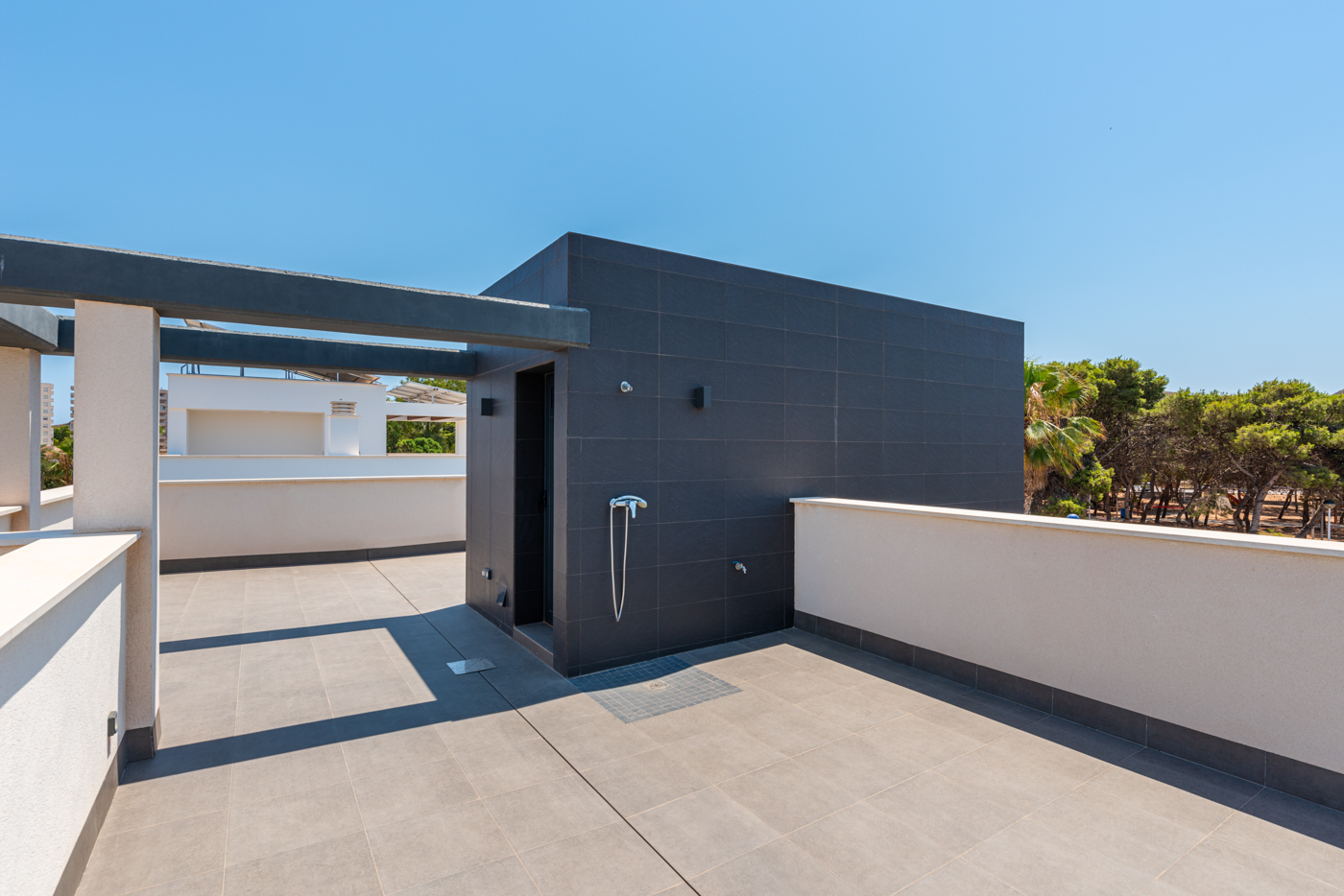 DP-100-30006437-01-8