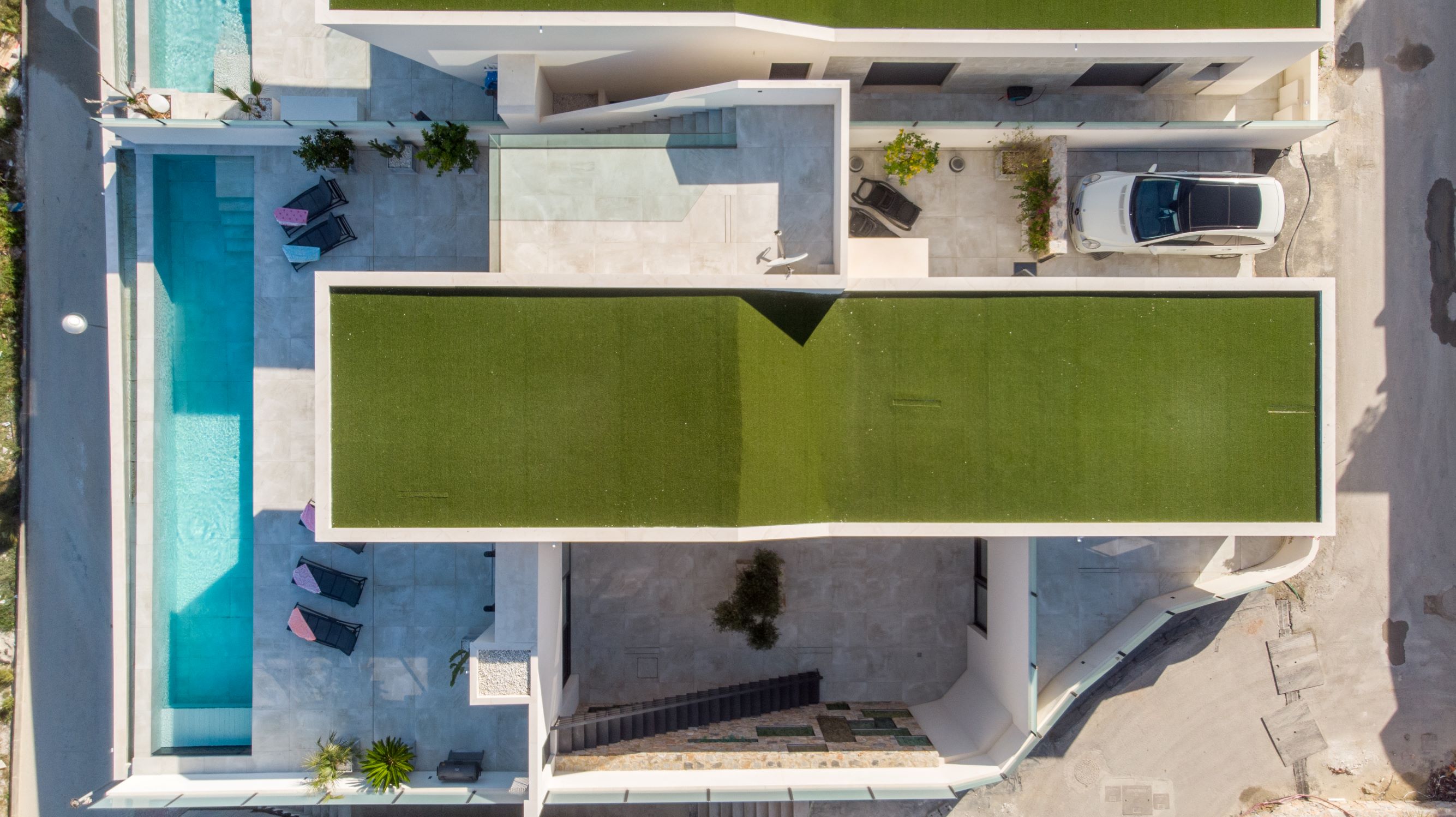 DP-100-34560558-01-12