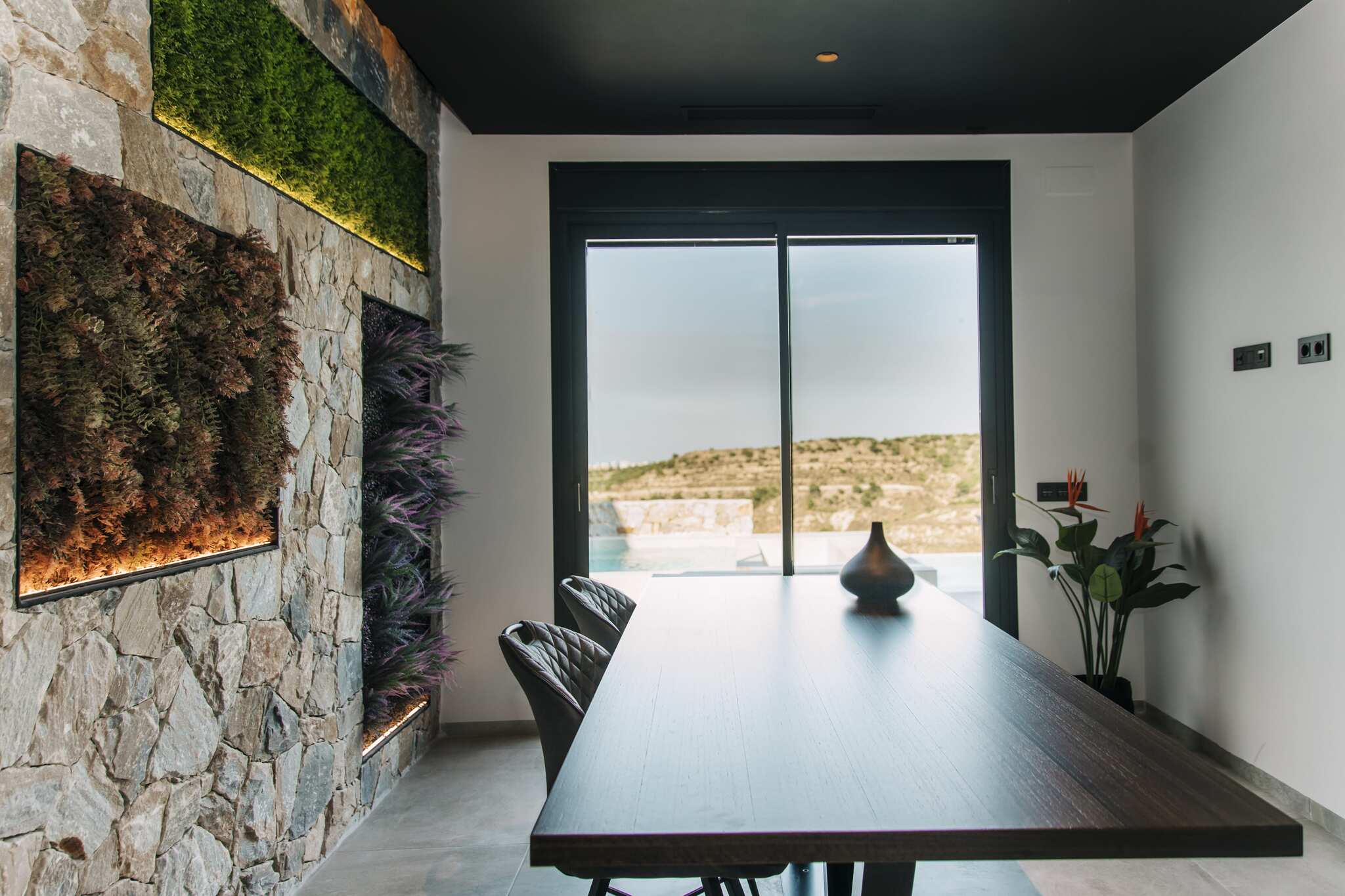 DP-100-34560558-01-18