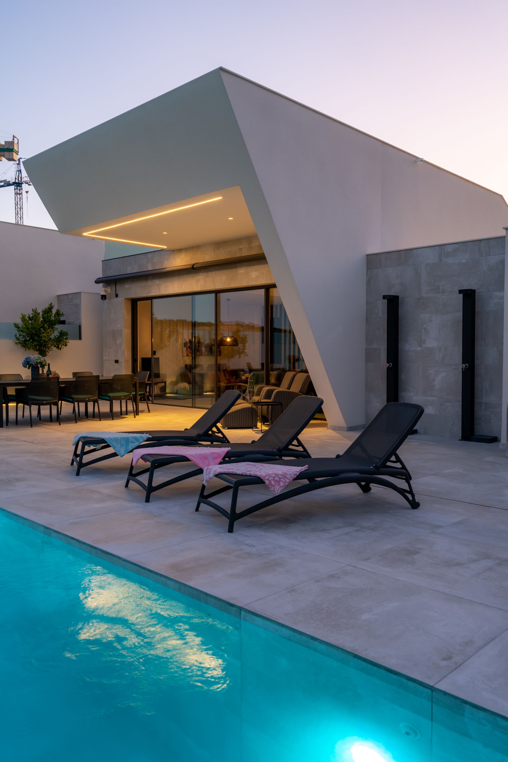 DP-100-34560558-01-2