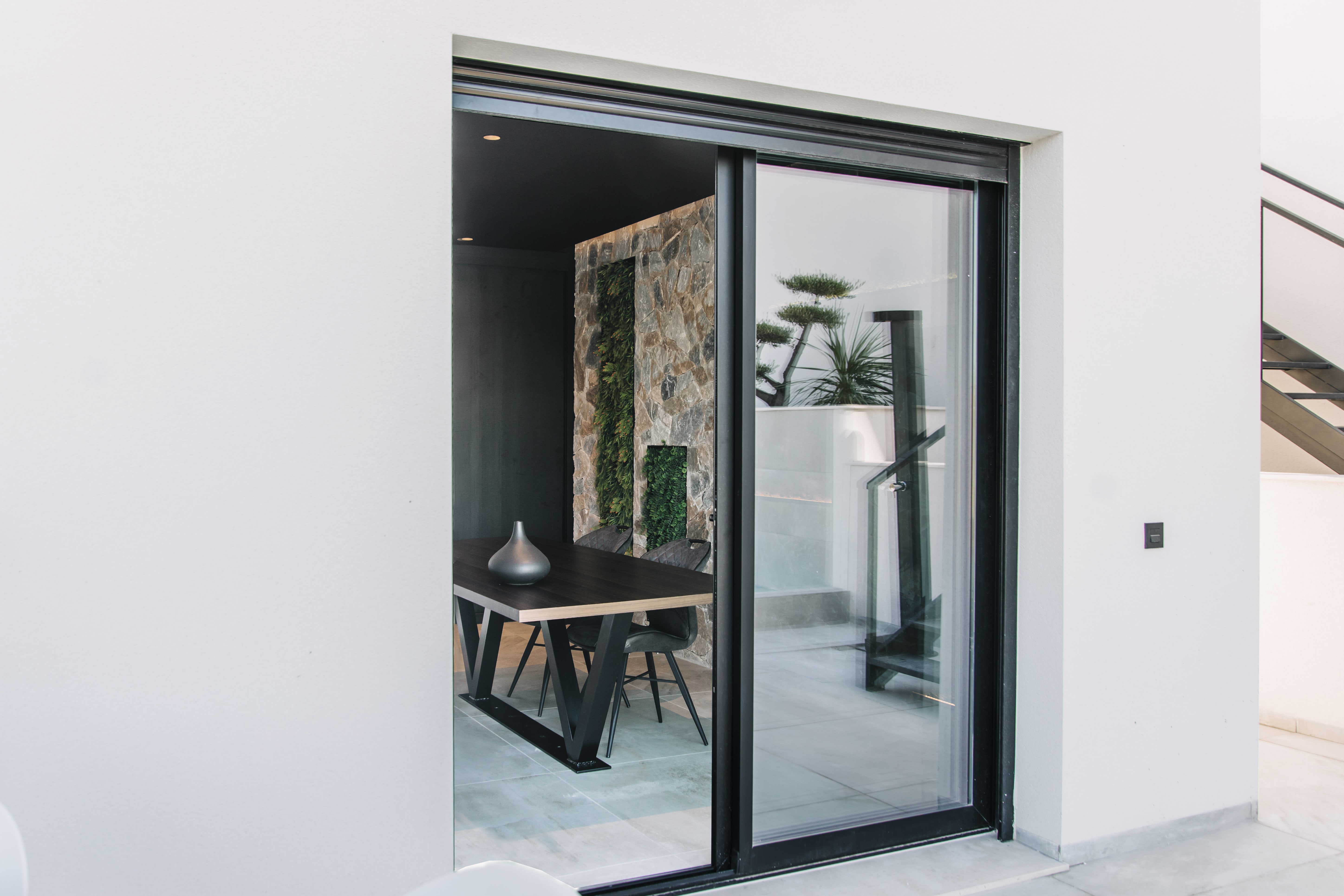 DP-100-34560558-01-20