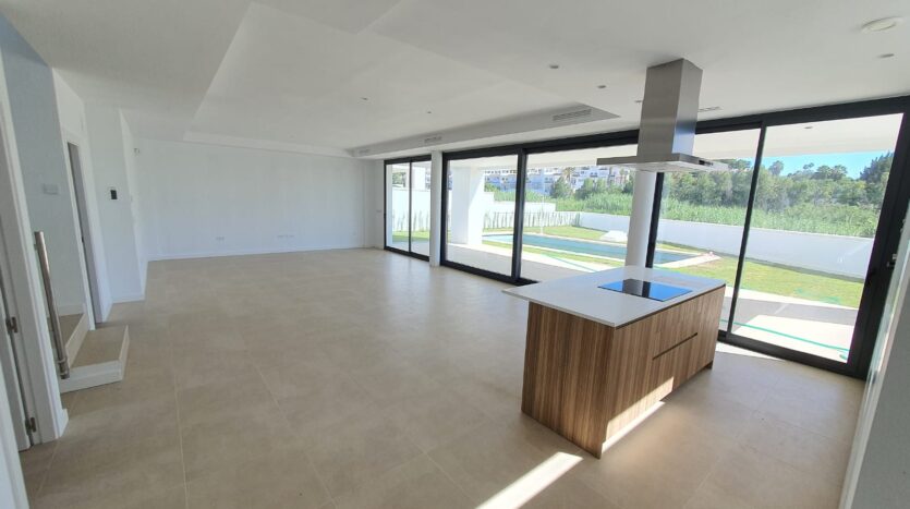 DP-100-41095920-01-10