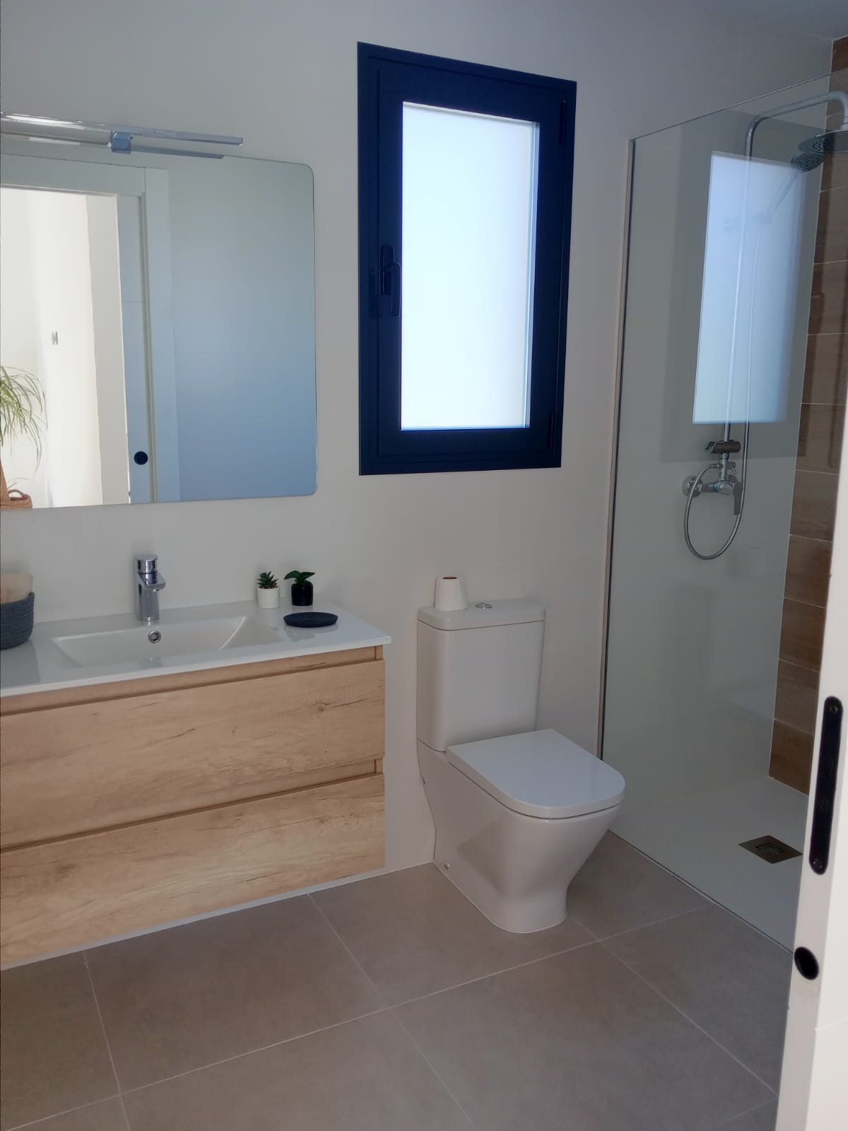 DP-100-41437318-01-23