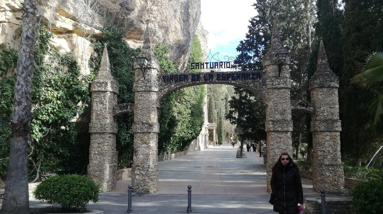 DP-100-41437318-01-6