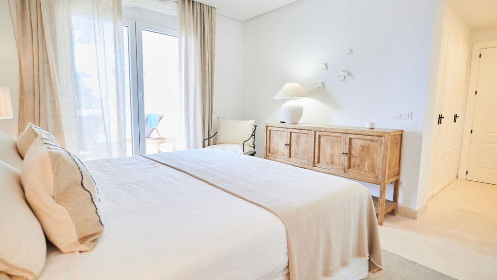 DP-100-54081071-01-11