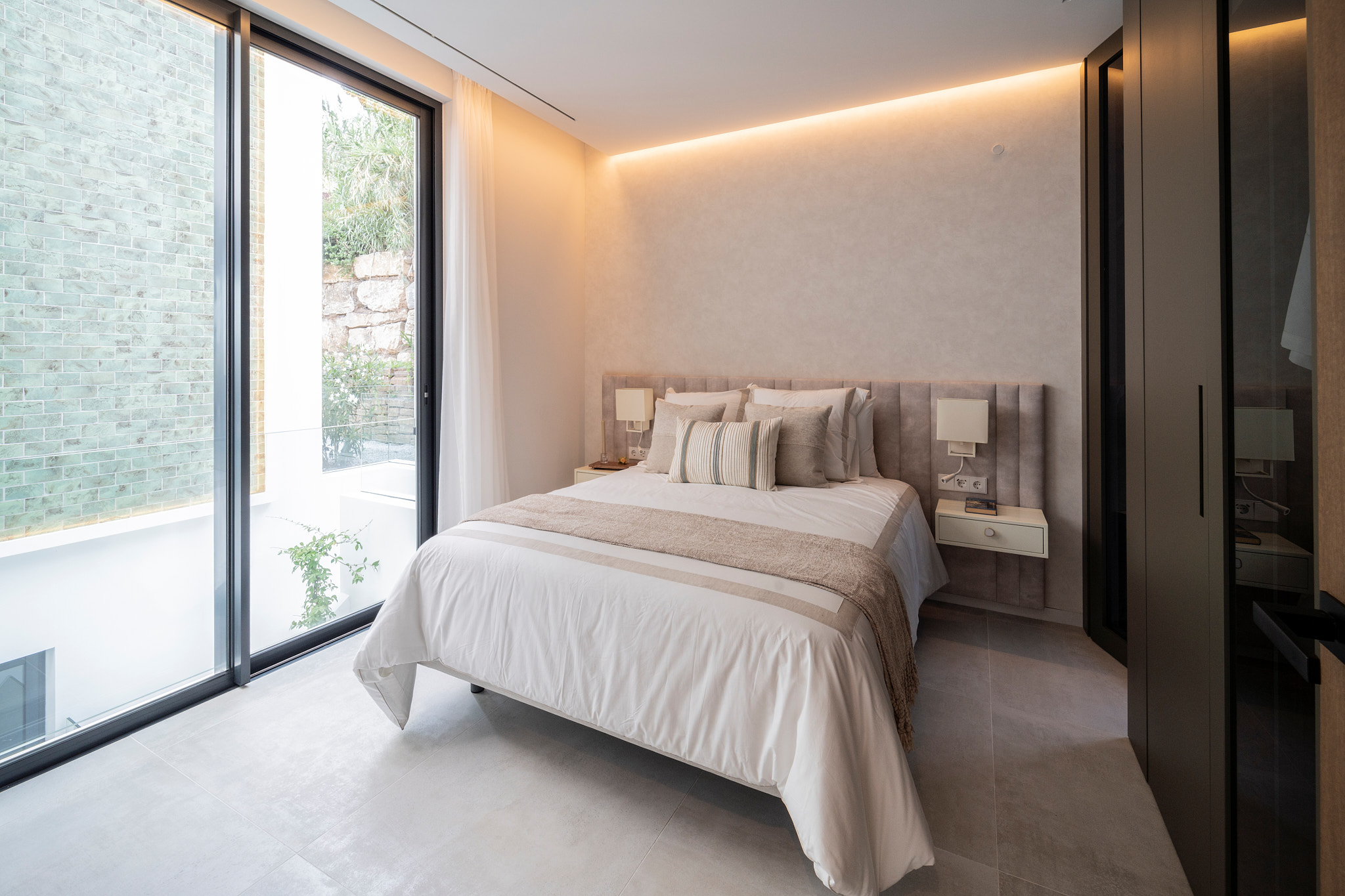 DP-100-55349019-01-13