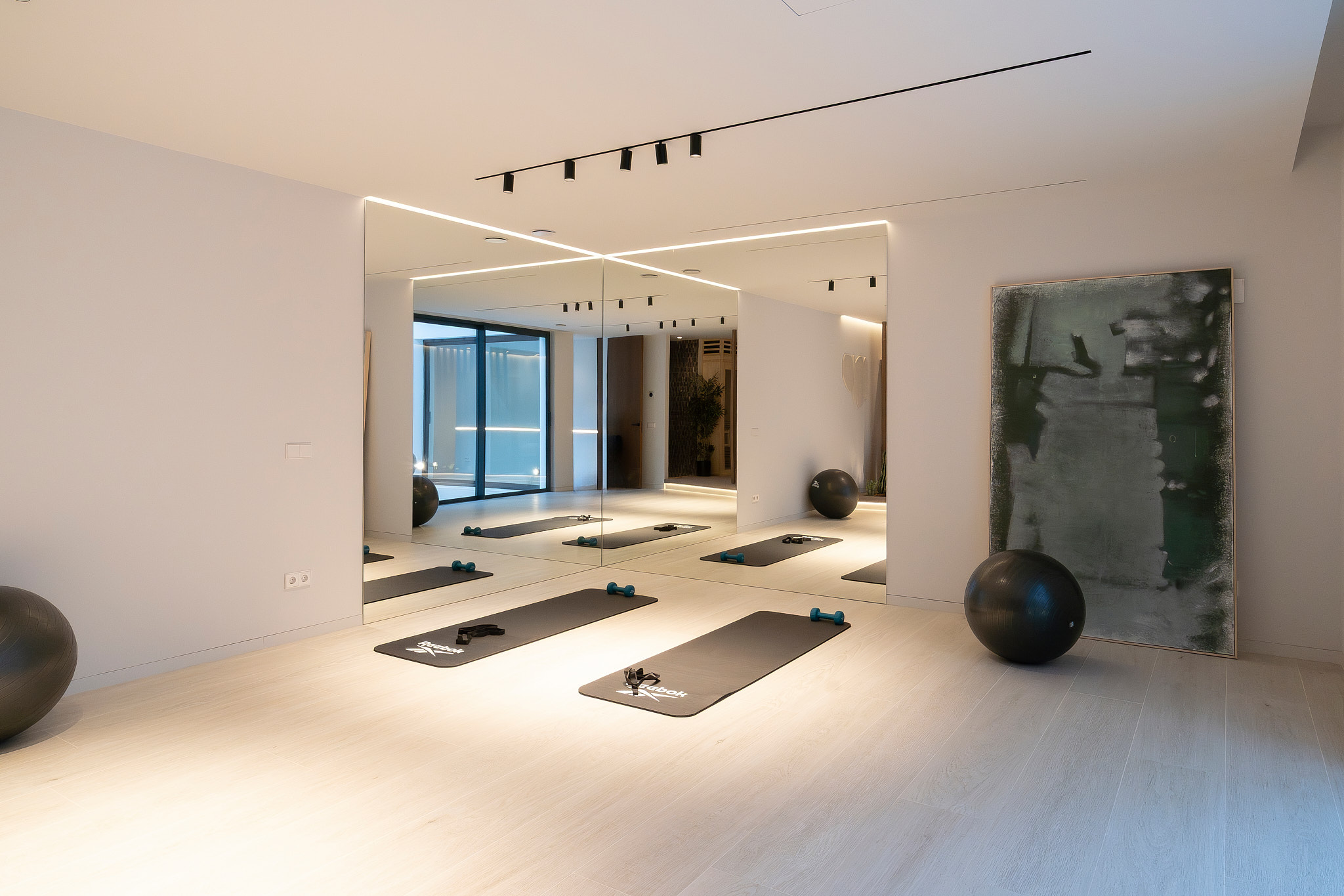 DP-100-55349019-01-4