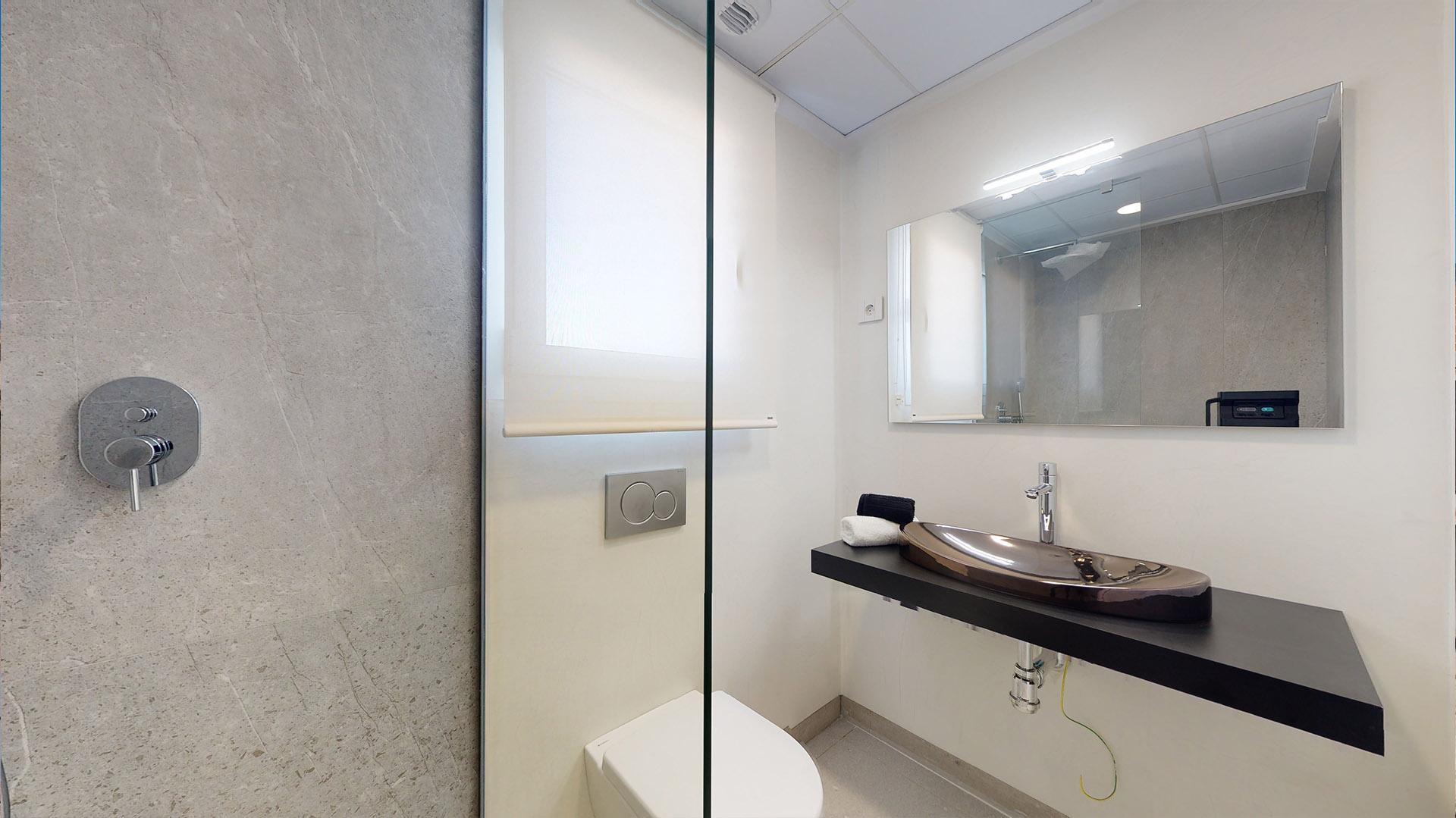 DP-100-63883838-01-9