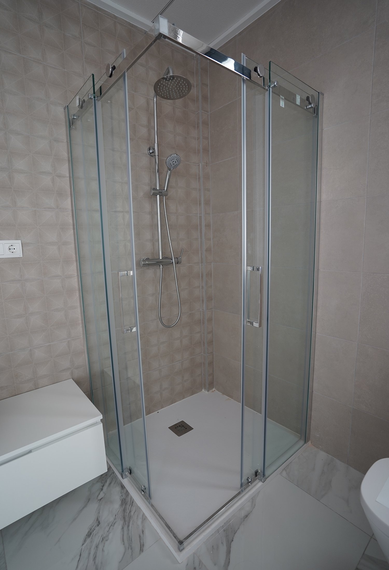 DP-100-66190065-01-13