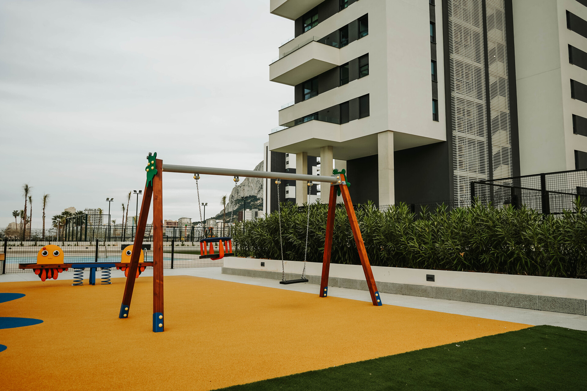 DP-100-77351955-01-2