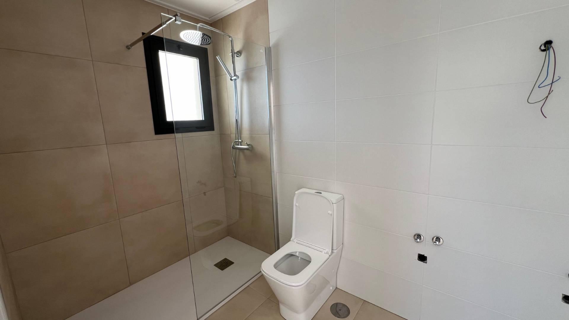 DP-100-80106456-01-16