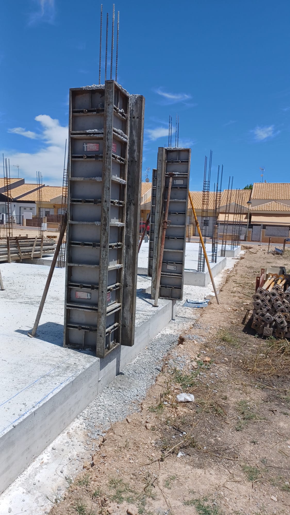 DP-100-80558317-01-16