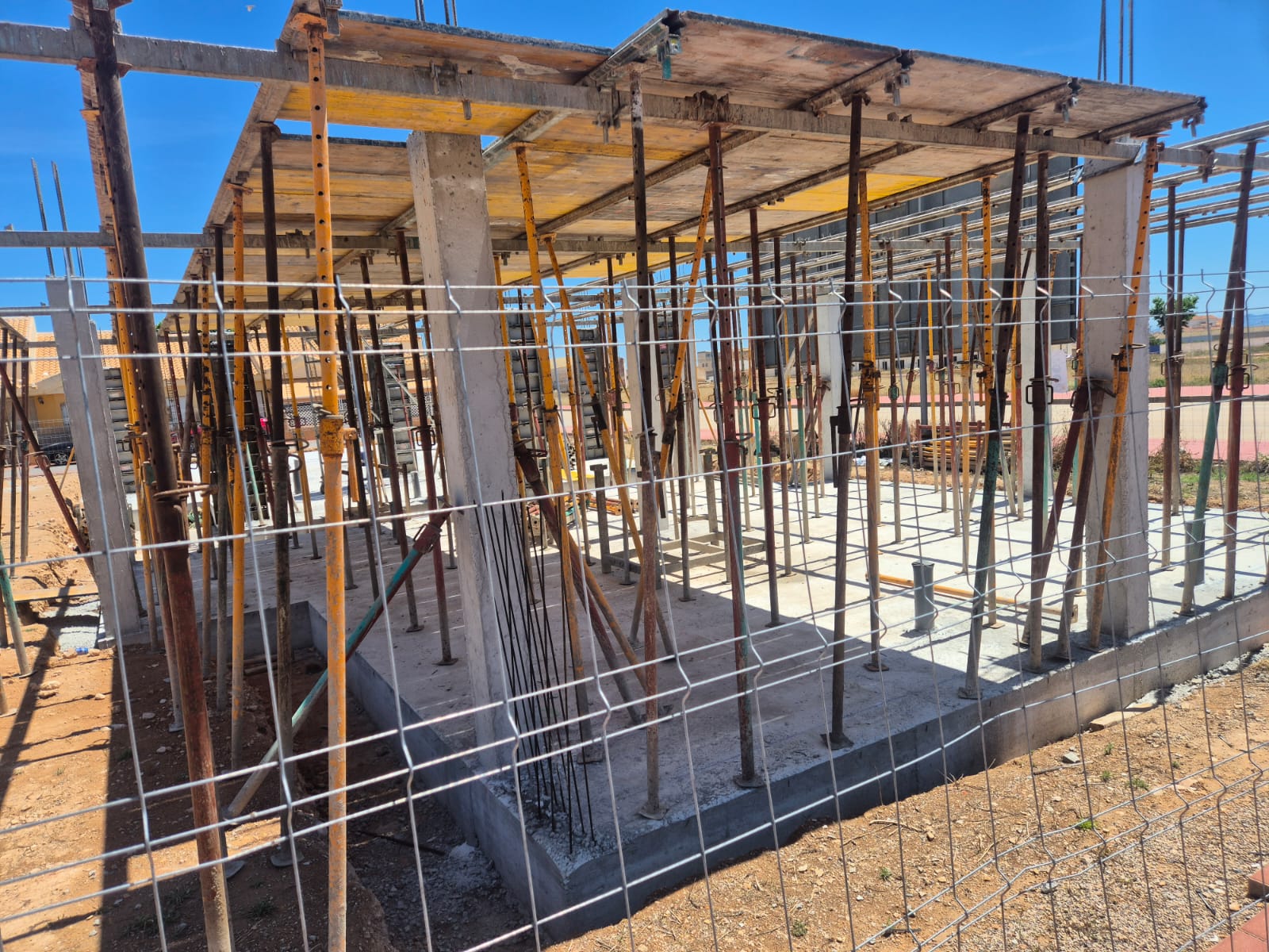 DP-100-80558317-01-17