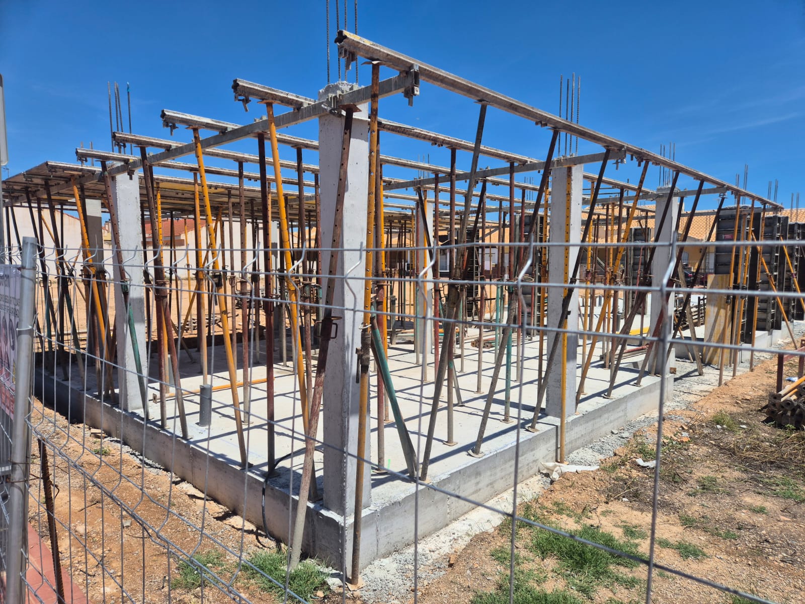 DP-100-80558317-01-23