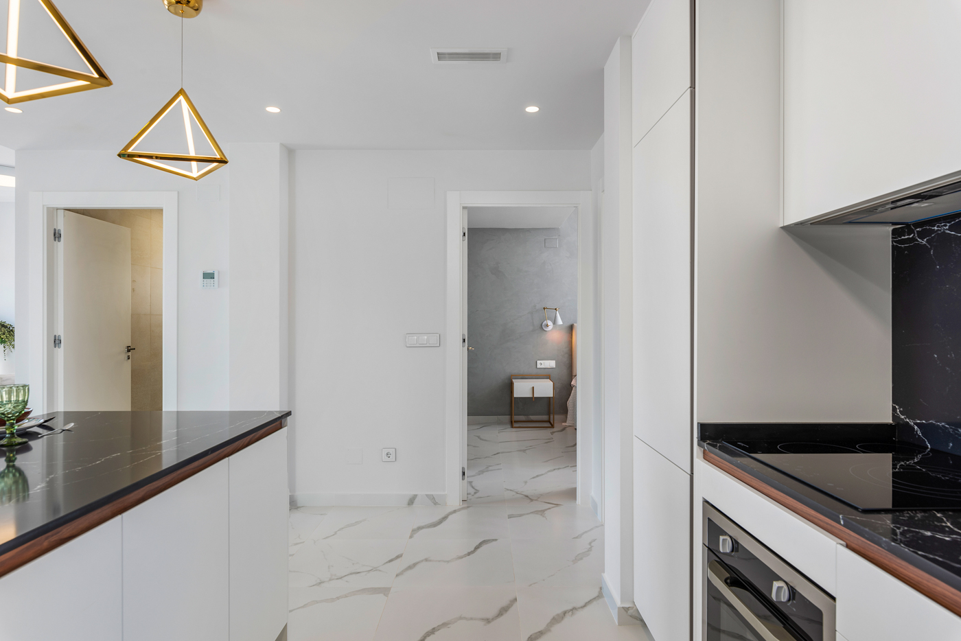 DP-100-83231198-01-8