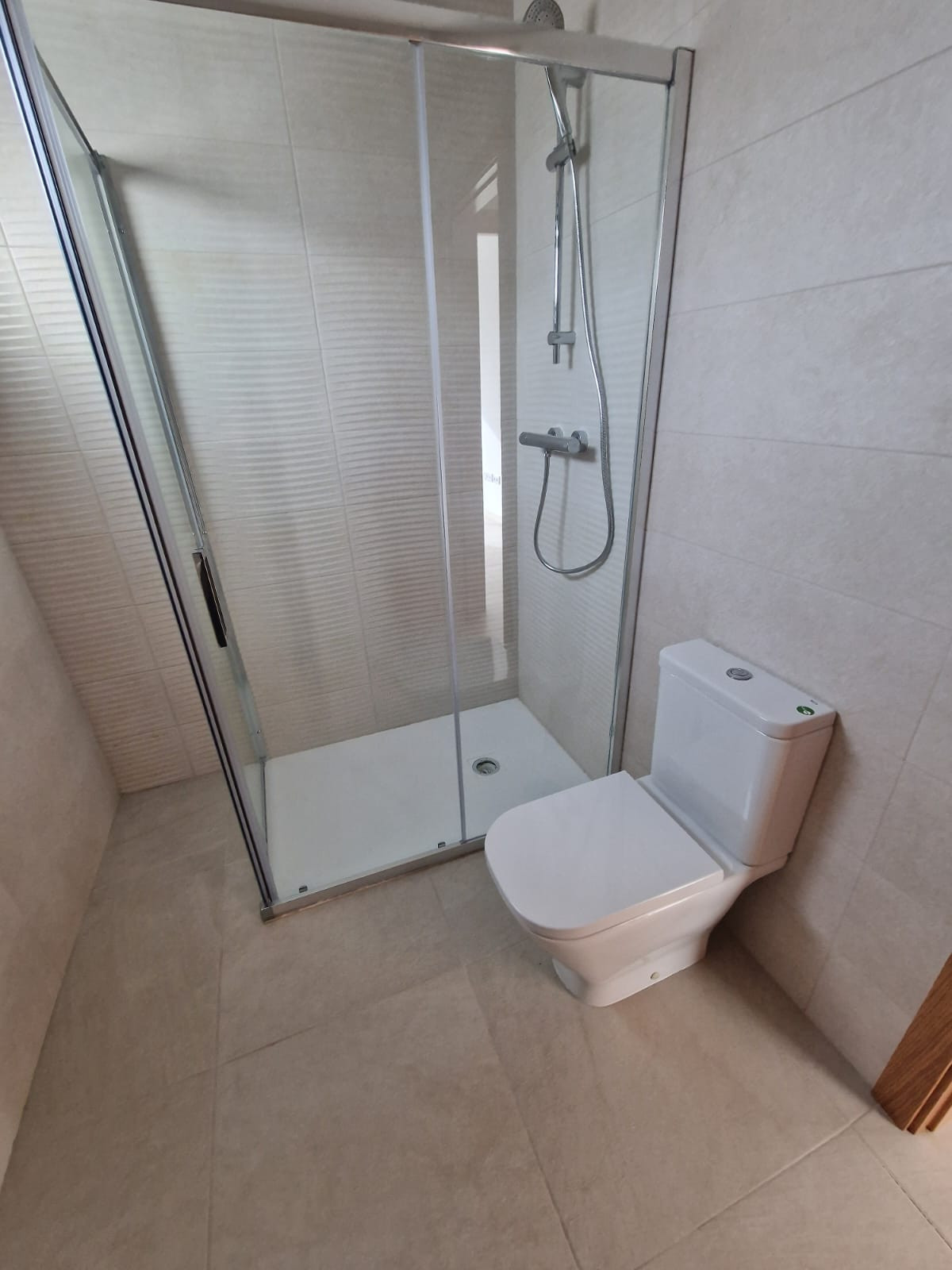 DP-100-85128640-01-15