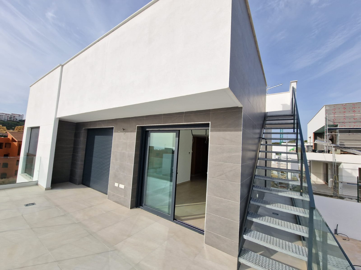 DP-100-85128640-01-3