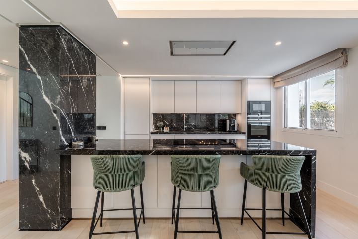 DP-100-90159315-01-9