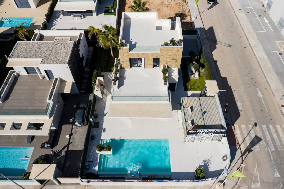 DP-100-98961819-01-11