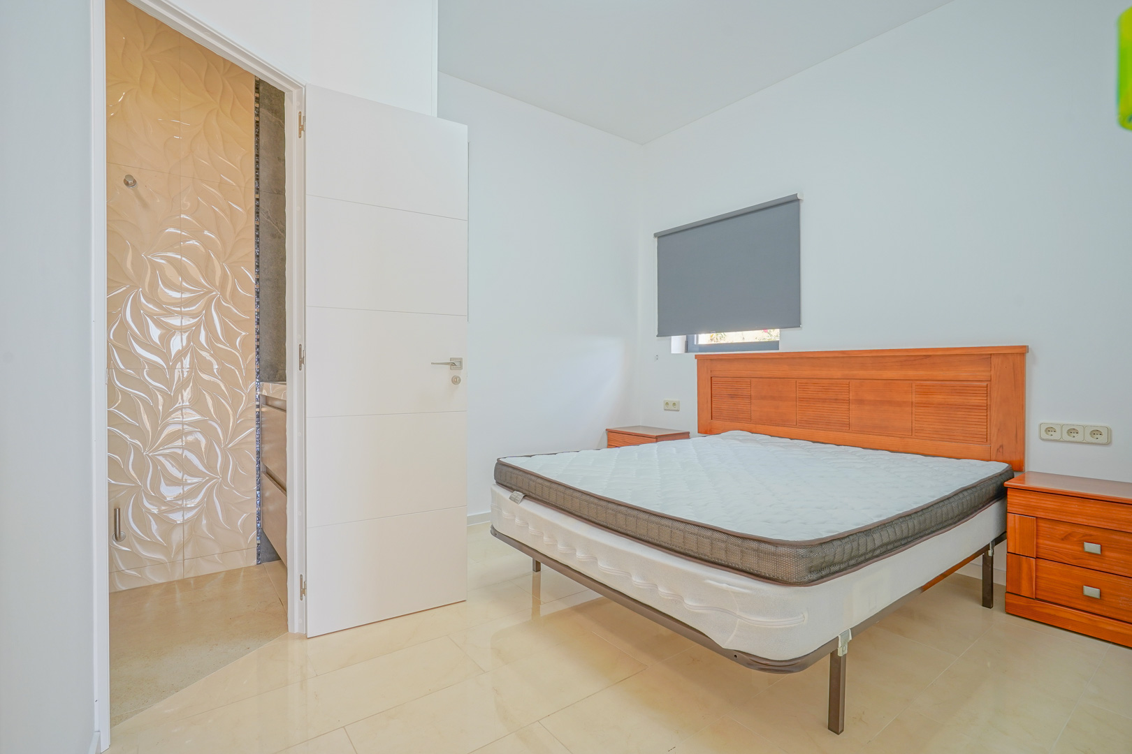 DP-40-C3XY4211BELL-23