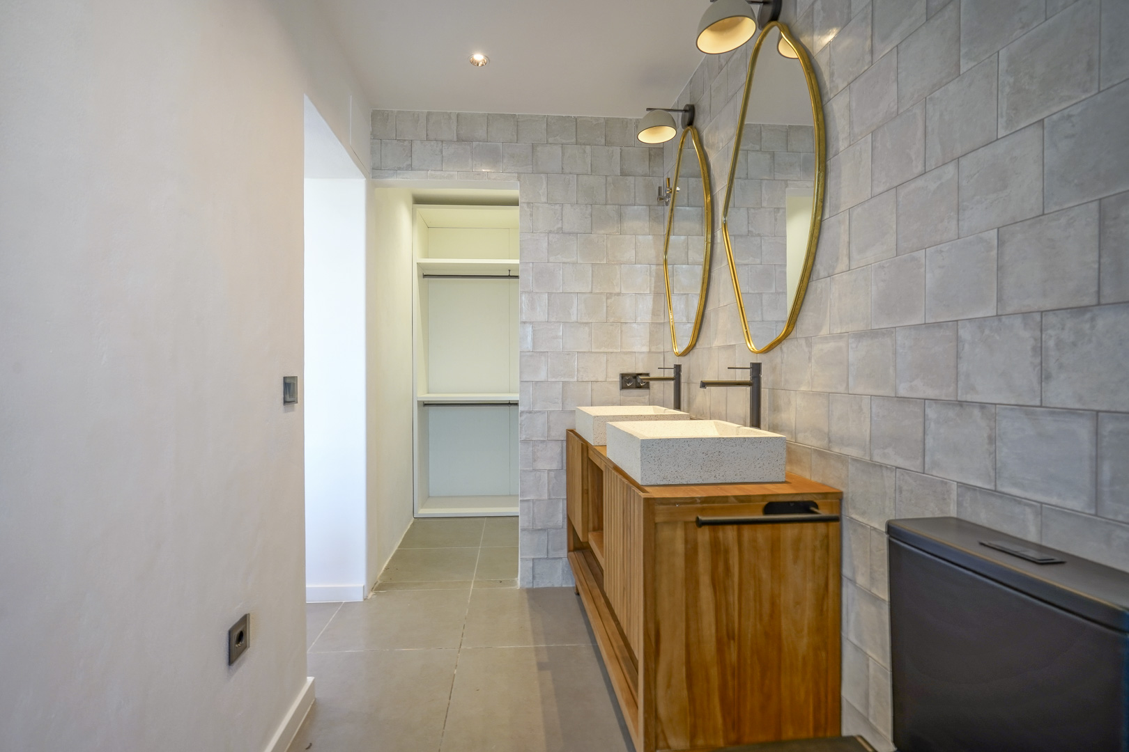 DP-40-C3XY4483JAV-20