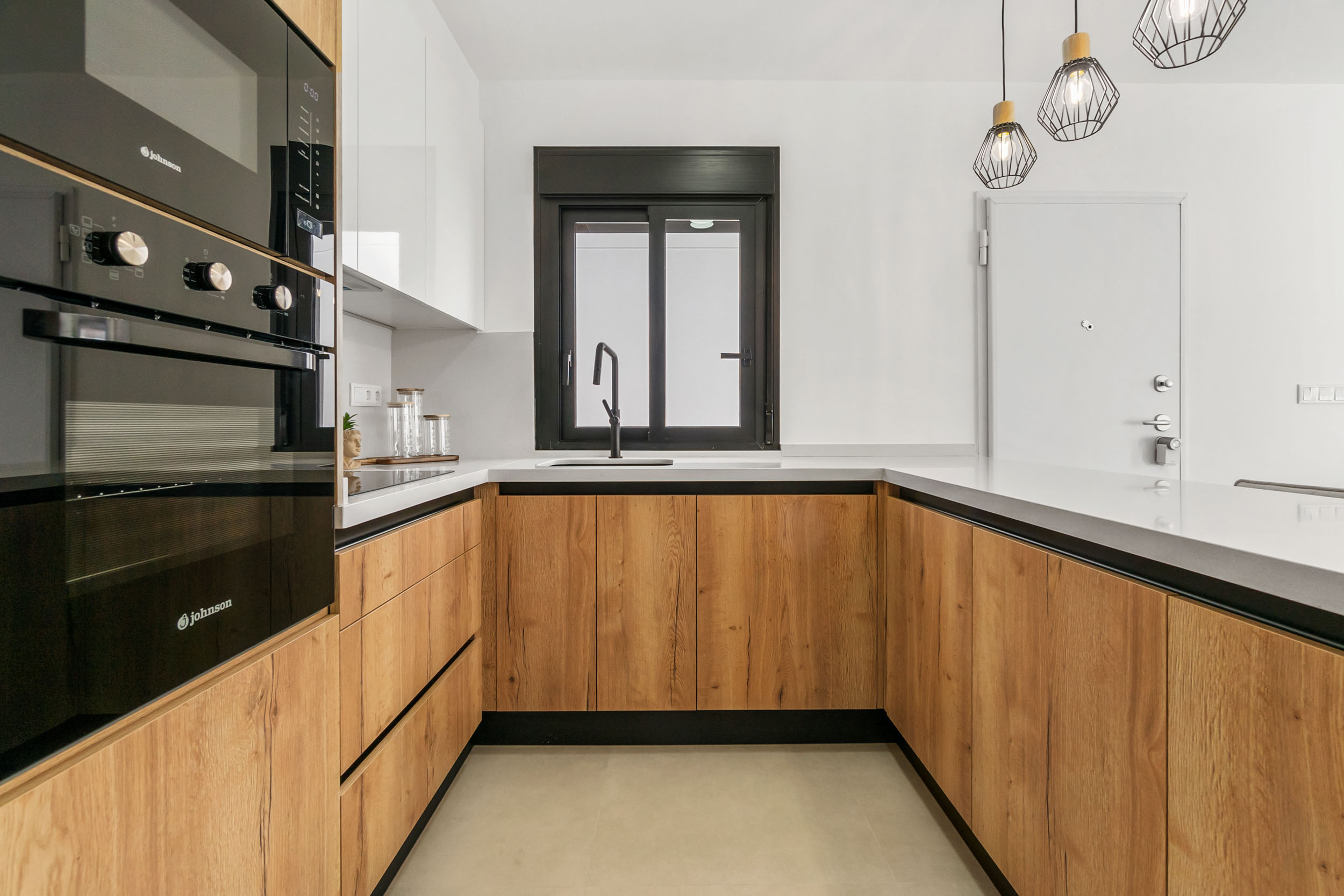 DP-100-43546241-01-15