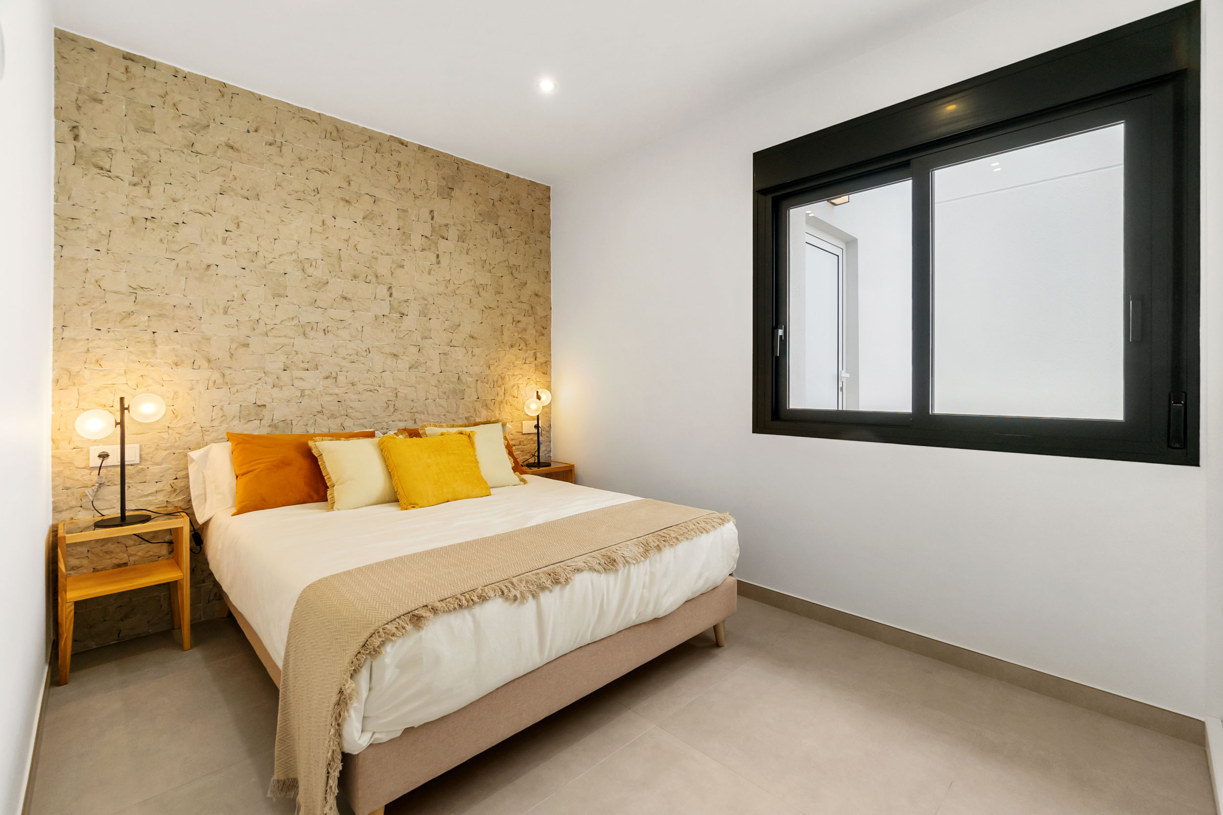 DP-100-43546241-01-5