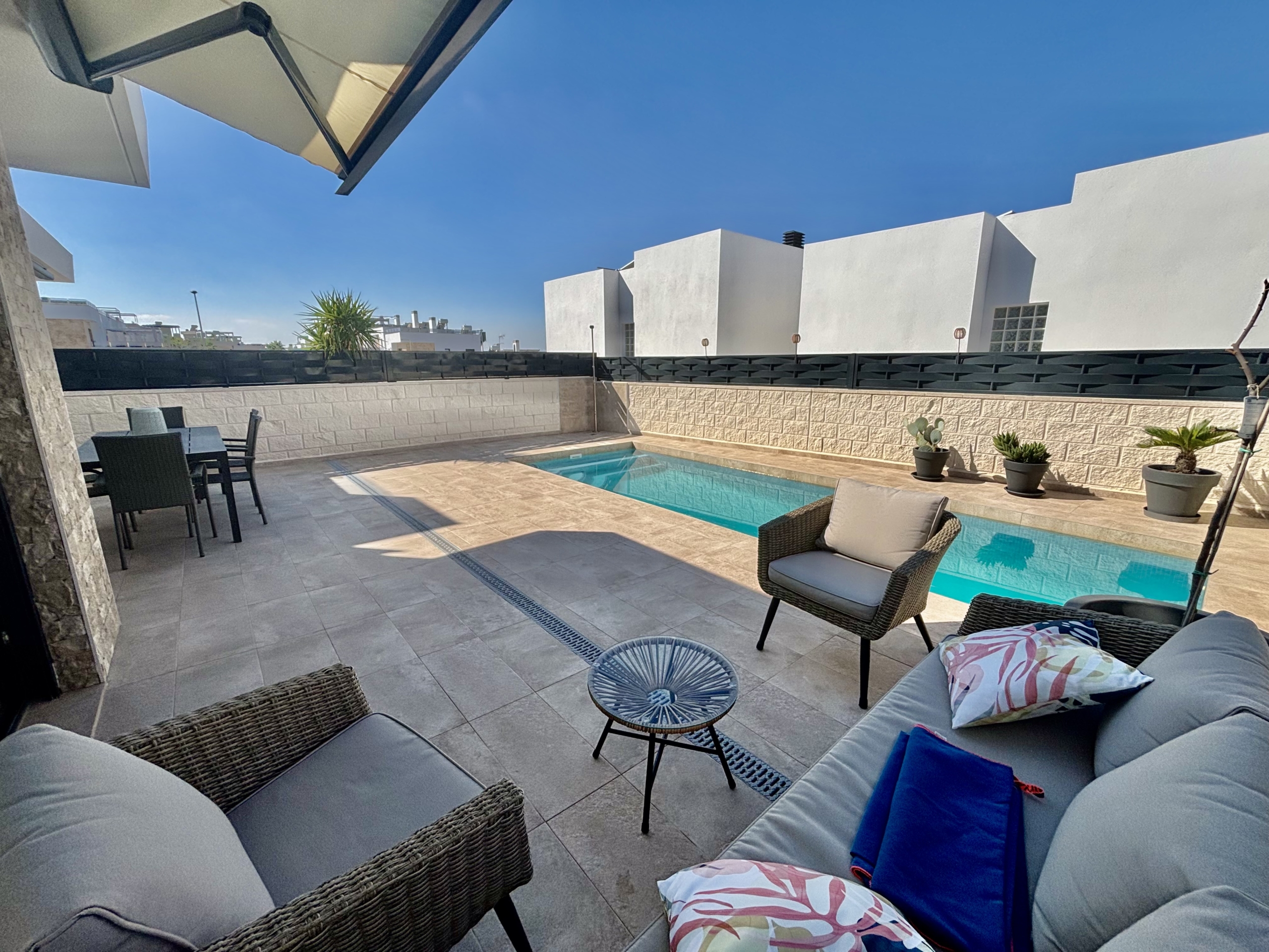 DP-100-45423868-01-10