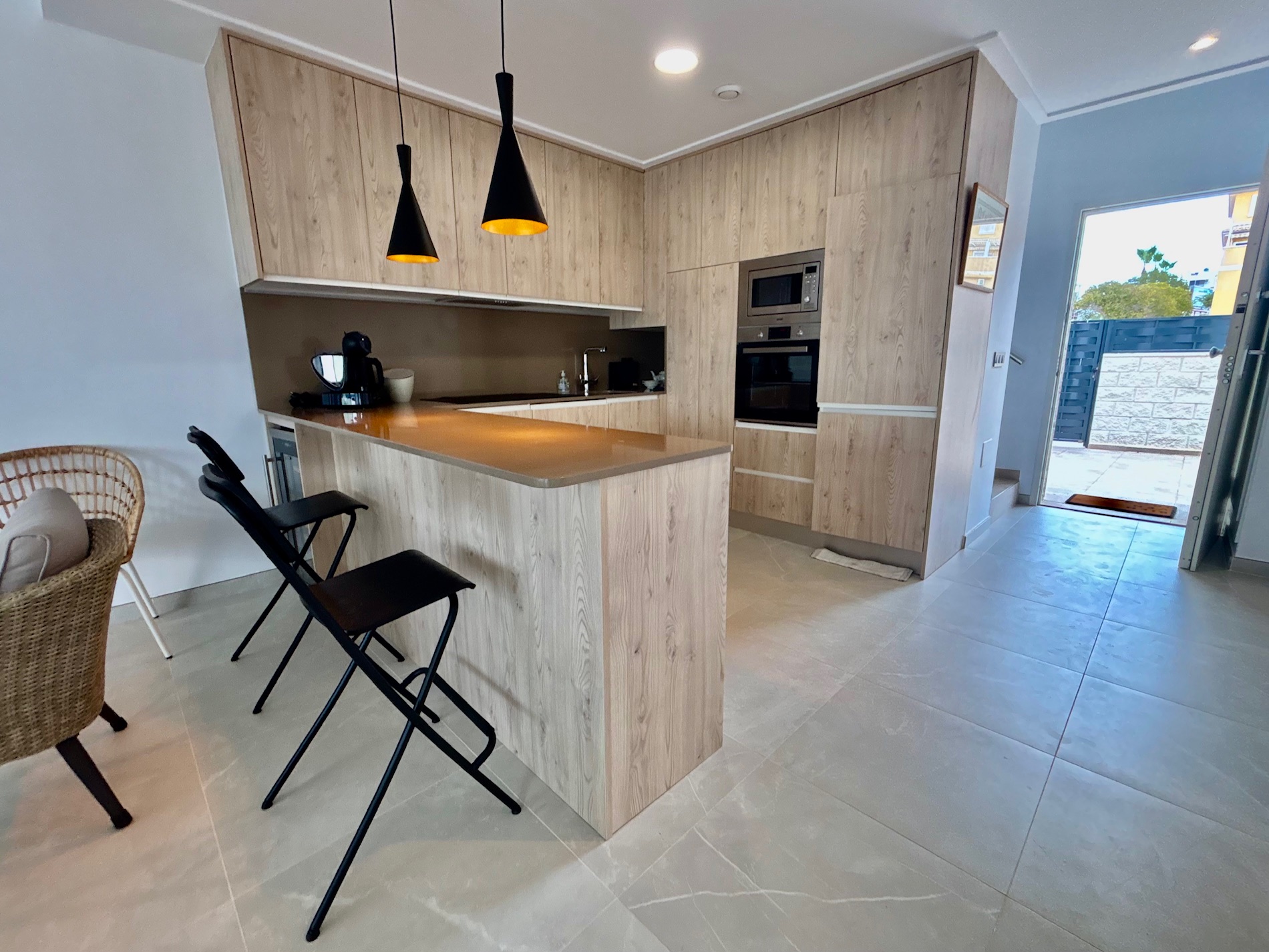 DP-100-45423868-01-11