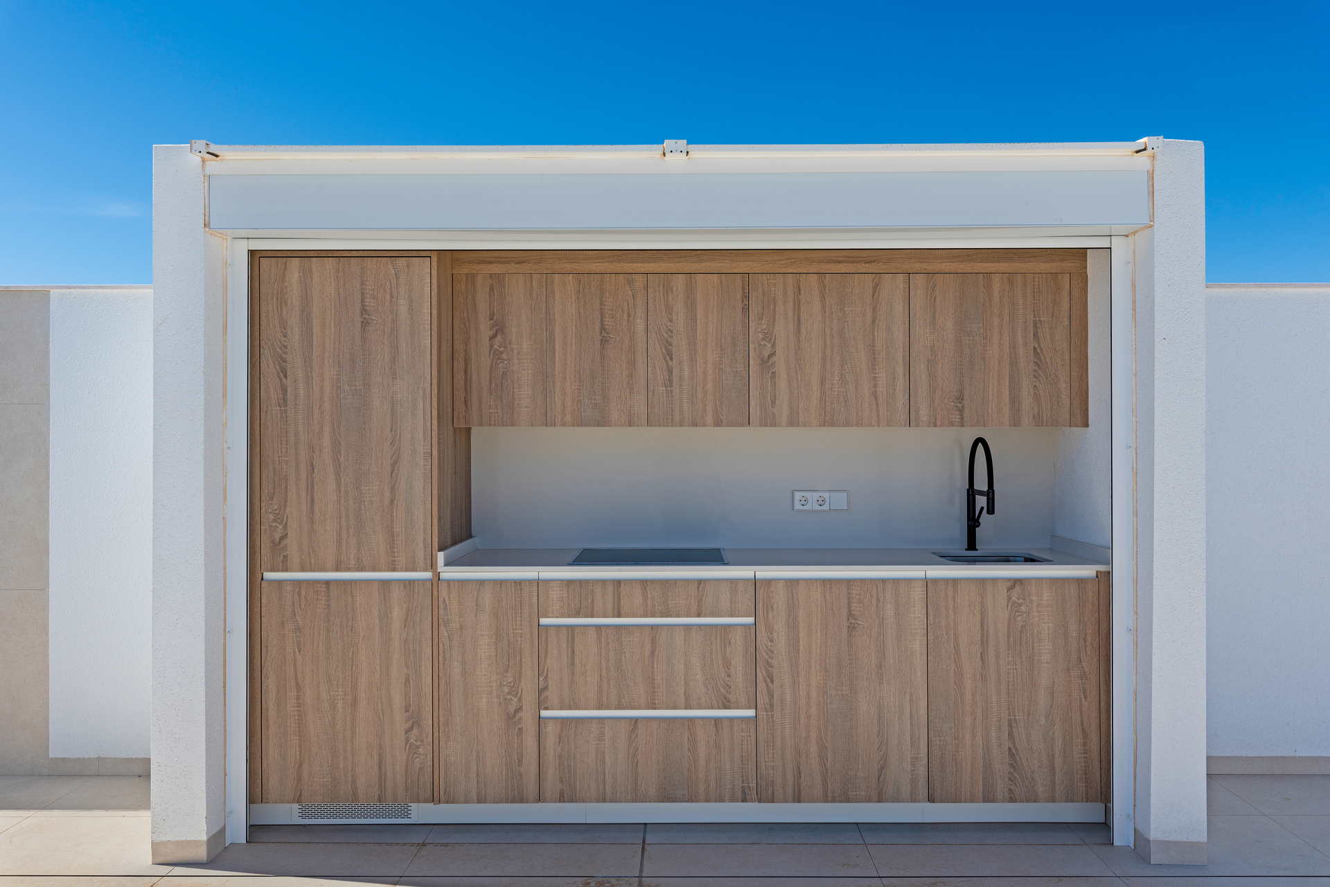 DP-100-92472904-01-16