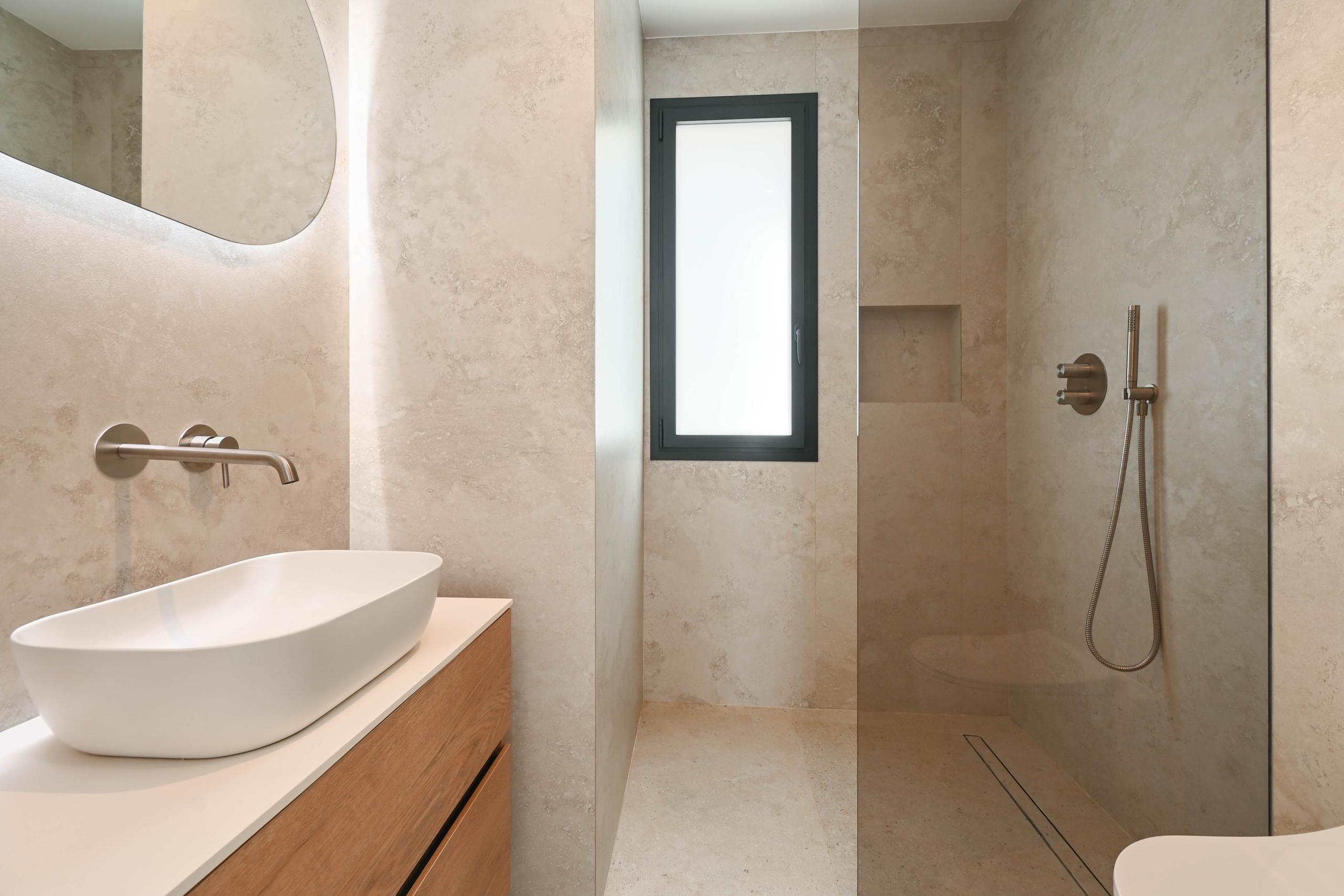 DP-100-42617545-01-13