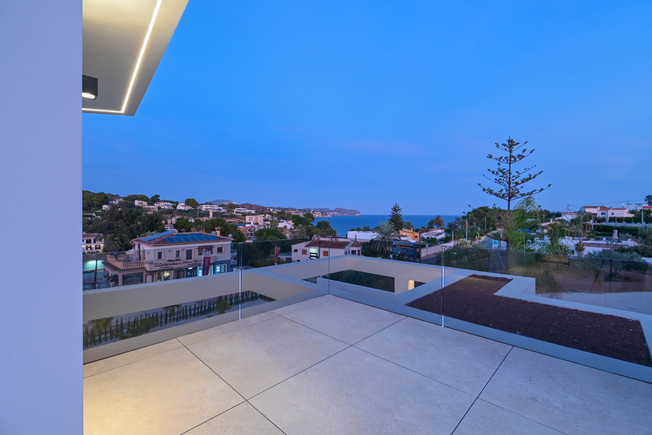 DP-100-42617545-01-6