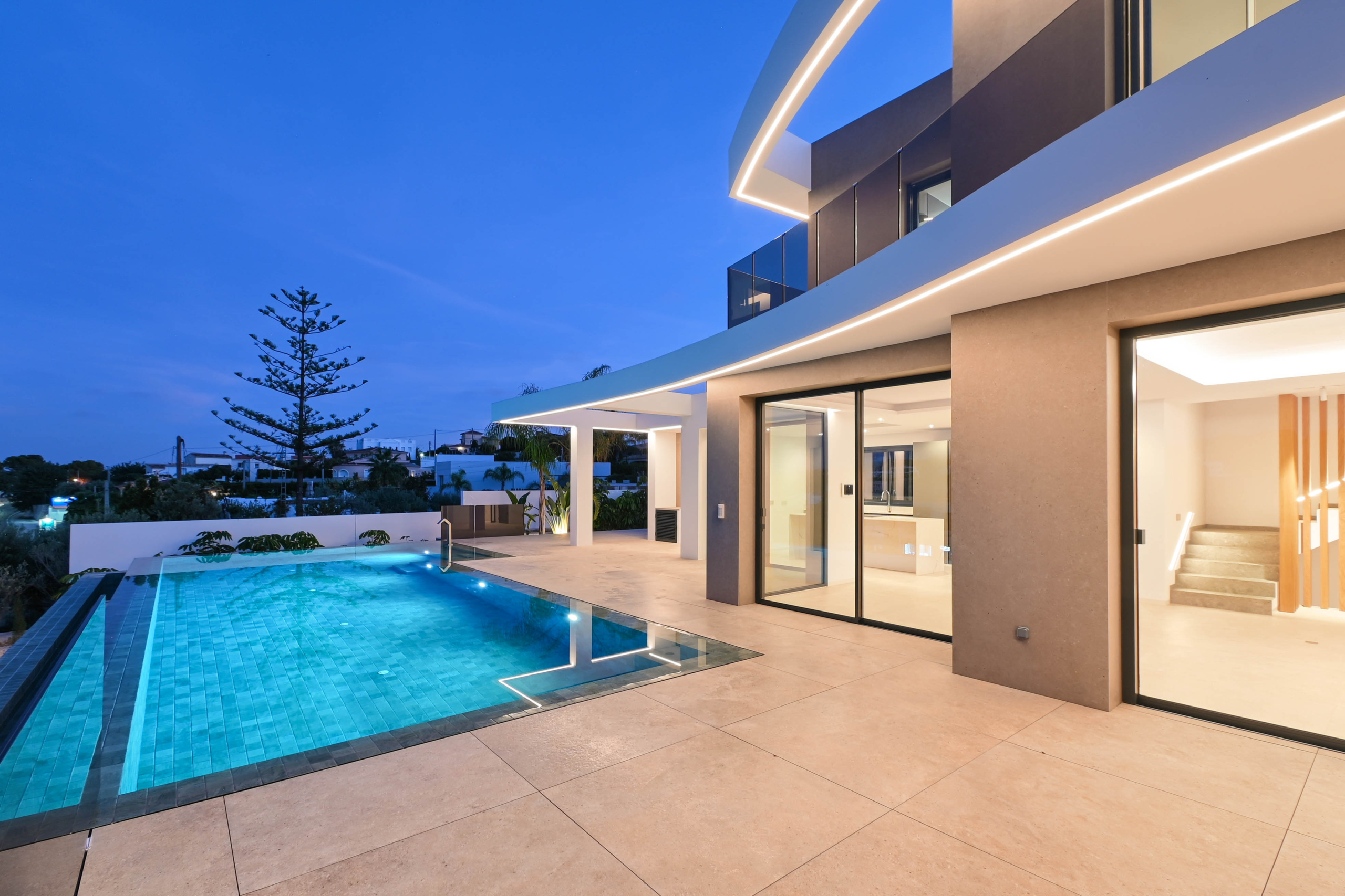 DP-100-42617545-01-8