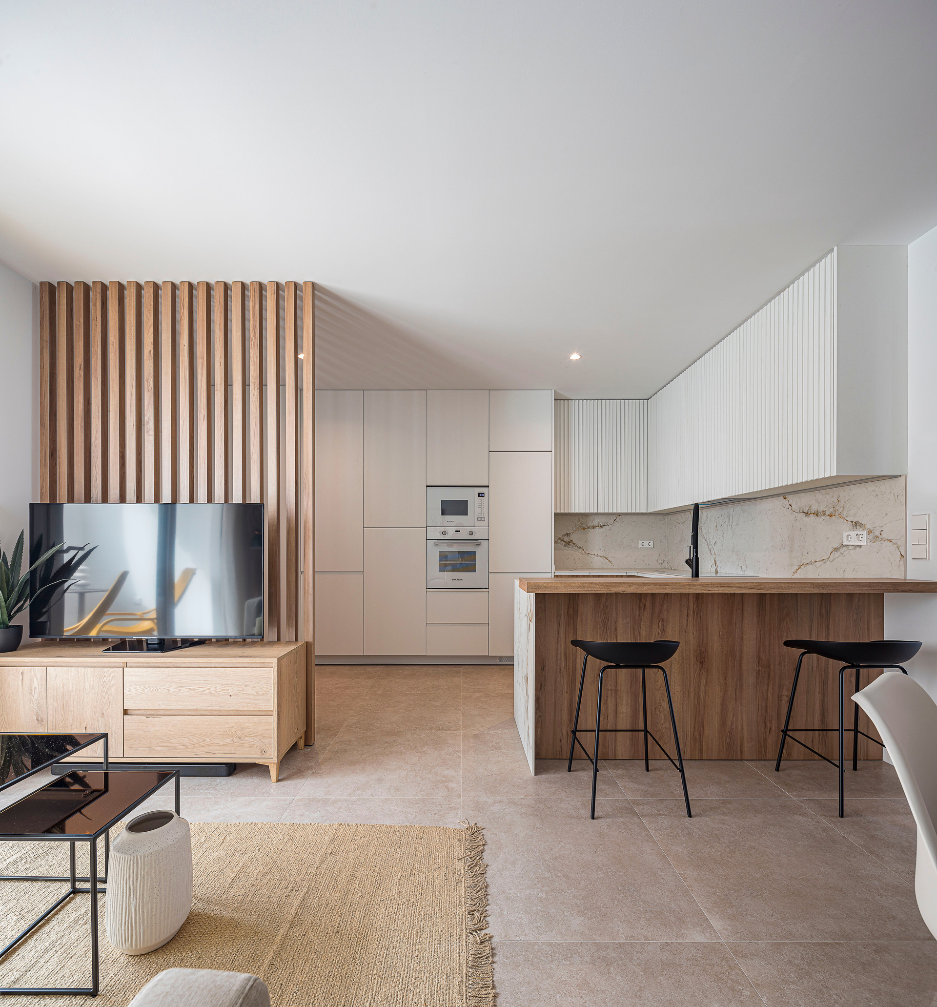 DP-100-43608777-01-19