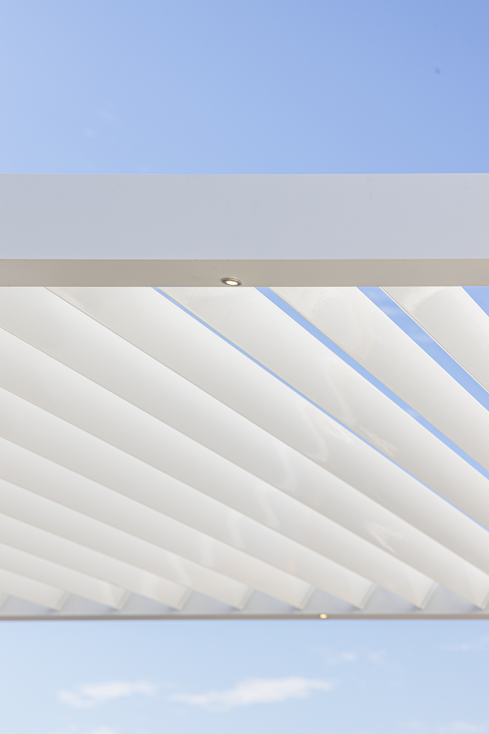 DP-100-43608777-01-8