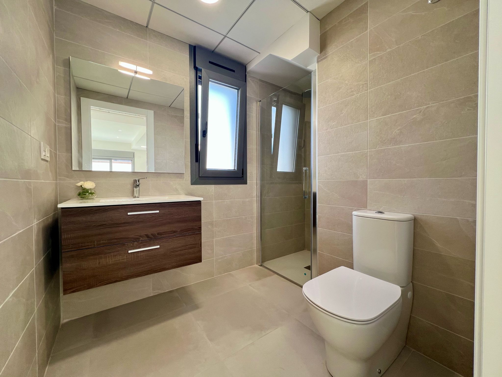 DP-100-66278894-01-10