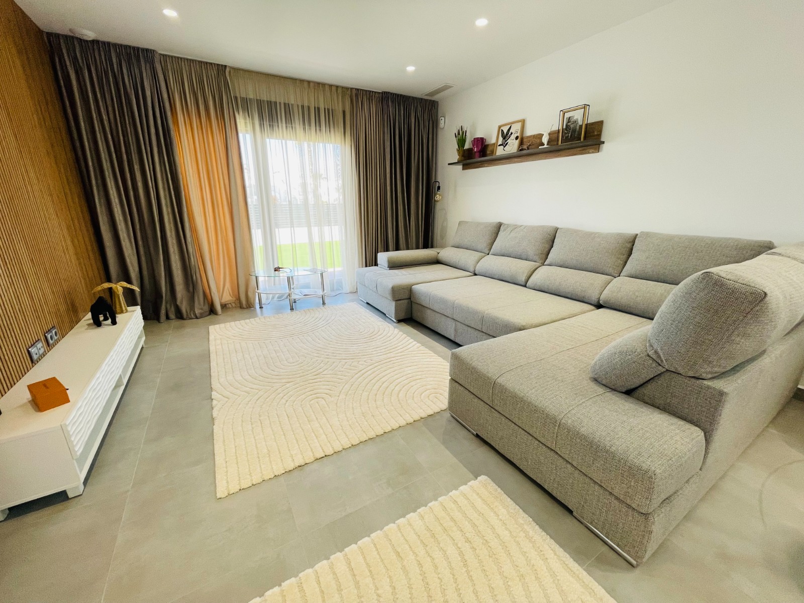 DP-100-81318120-01-15