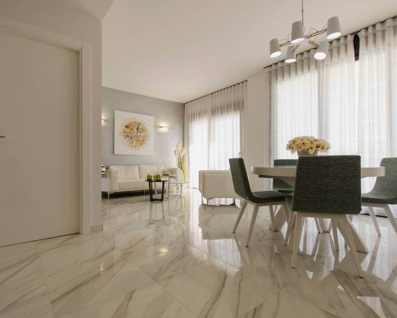 DP-100-98961819-01-18