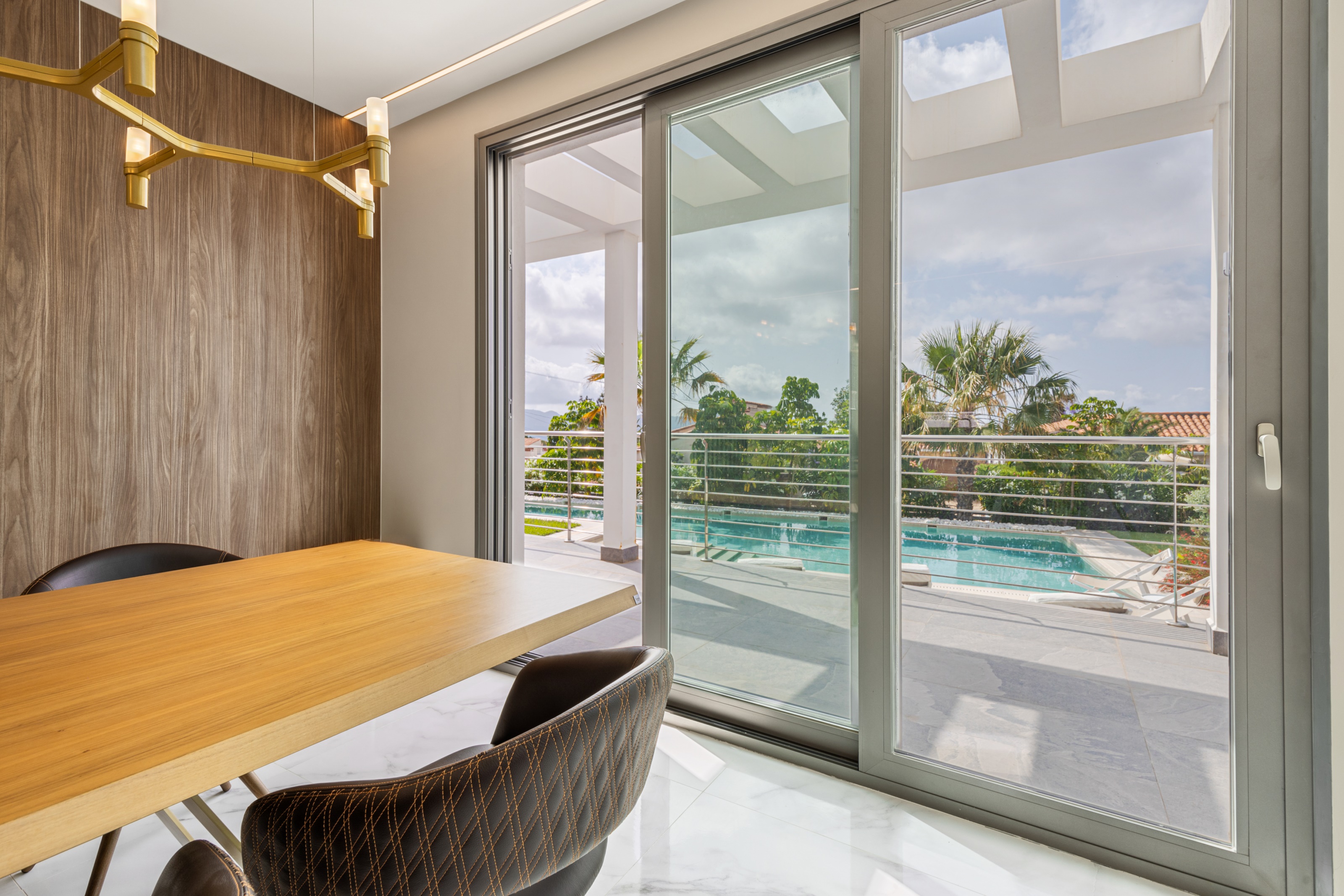 DP-77-ENJ-VI-00136-E-20